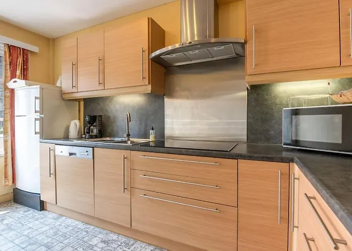 Spacious Apartment For 7 People
