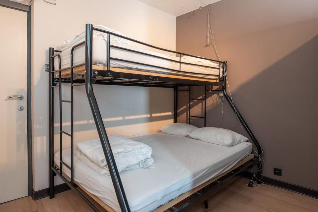 Spacious For 7 People Apartment Ostend